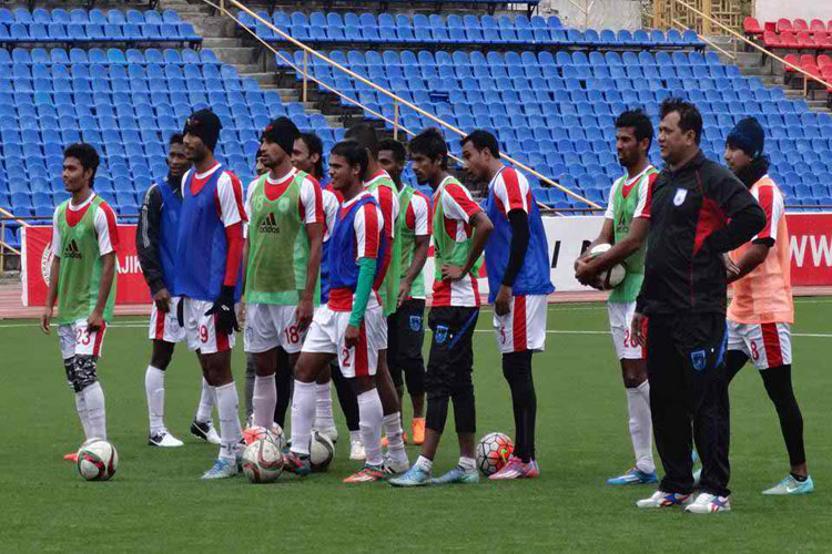 সন্ধ্যায় তাজিকিস্তানের বিপক্ষে মাঠে নামছে বাংলাদেশ - image