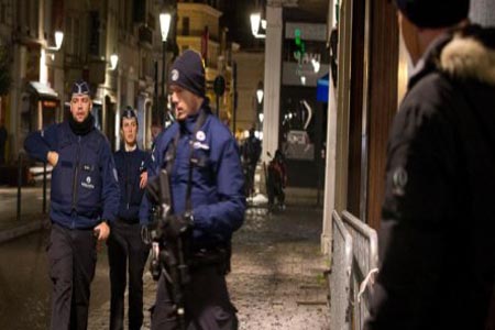 ব্রাসেলসে পুলিশের সাঁড়াশি অভিযানে আটক ১৬ - image