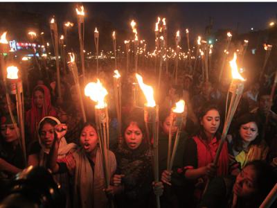 দুই যুদ্ধপরাধীর ফাঁসির রায়ে জনসাধারণের উল্লাস - image