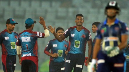 রংপুরকে হারিয়ে ফাইনালে কুমিল্লার সঙ্গী বরিশাল - image