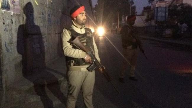 ভারতীয় বিমান ঘাঁটিতে জঙ্গি হামলায় নিহত ৭ - image