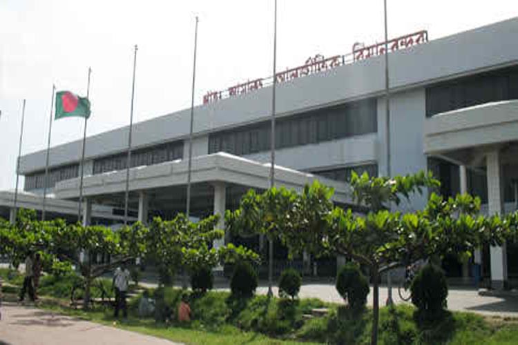 স্বাভাবিক হতে শুরু করেছে জীবনযাত্রা, খুলল শাহ আমানত - image