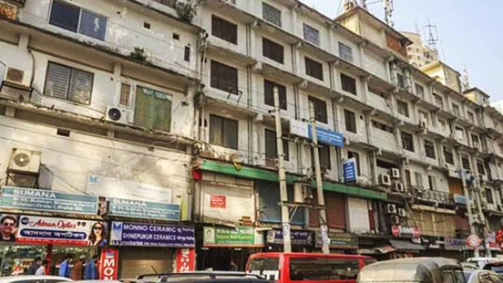 ঝুঁকিপূর্ণ গুলশান শপিং সেন্টার ভেঙে ফেলার নির্দেশ - image