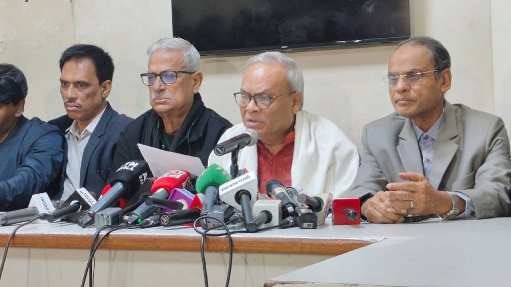 কারাগারে নেতাকর্মীরা দম বন্ধকর জীবনযাপন করছেন : রিজভী - image