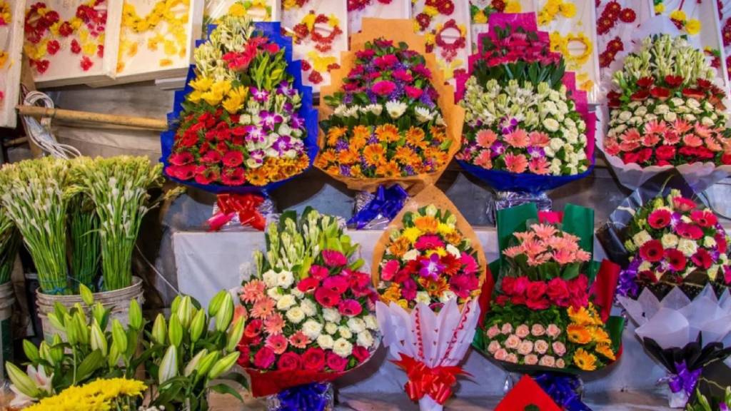 বসন্তবরণ, ভালোবাসা দিবস ও পূজায় ফুলের বাজার হাজার কোটি টাকার - image