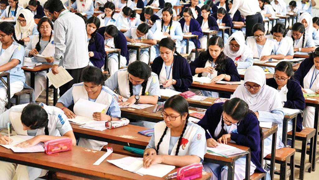 এসএসসি ও সমমান পরীক্ষা শুরু - image