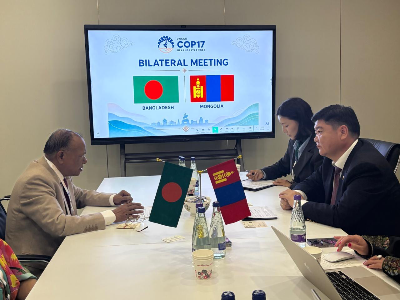 কপ-১৭ সম্মেলনের সাইডলাইনে পরিবেশমন্ত্রীর চারটি গুরুত্বপূর্ণ দ্বিপাক্ষিক বৈঠক - image