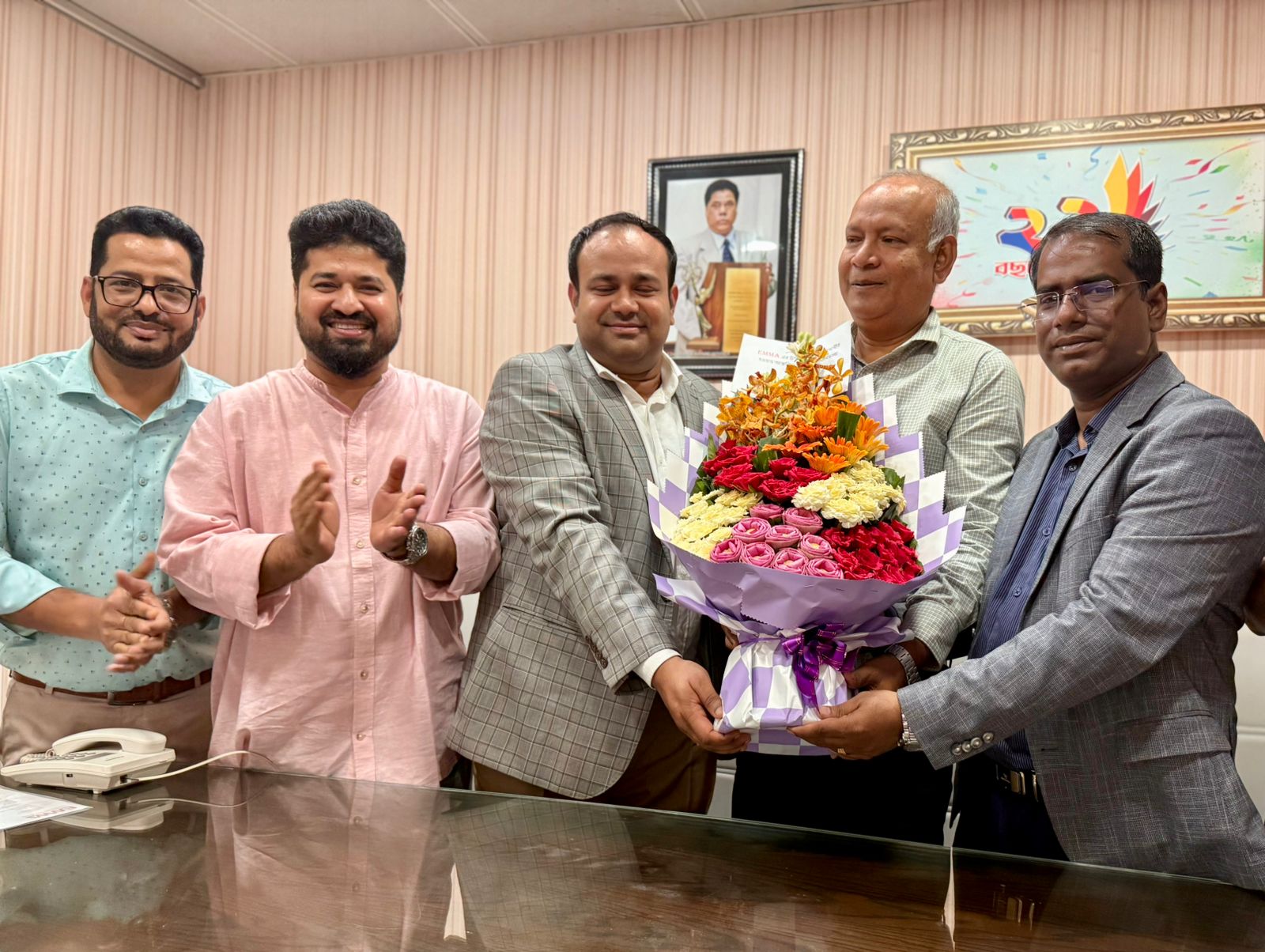 ইমার উপদেষ্টা পরিষদের সদস্য উত্তম কুমার শীলকে শুভেচ্ছা জানালেন নেতৃবৃন্দ - image