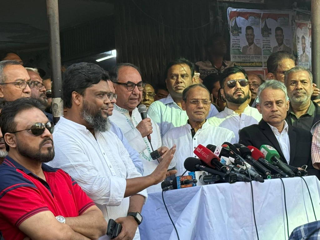 হাদি আমার সন্তান সমতুল্য, তার গুলিবিদ্ধের সংবাদে মানসিকভাবে আহত হয়েছি: মির্জা আব্বাস - image